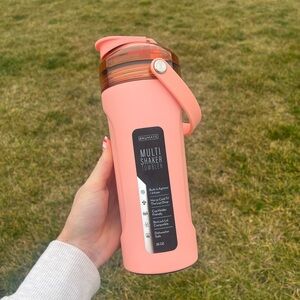 BrüMate Guava Multishaker